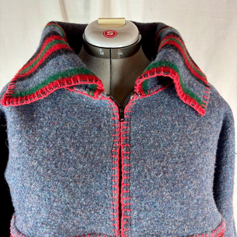 Handmade Gray Stripe Bog Jacket Zip Up from Pendleton Wool Blanket  | Woman's XL - Picture 5 of 15